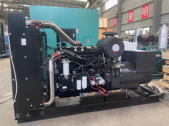 云南發(fā)電機(jī)組制造廠(chǎng)家：柴油發(fā)電機(jī)怎么降低排放污染？