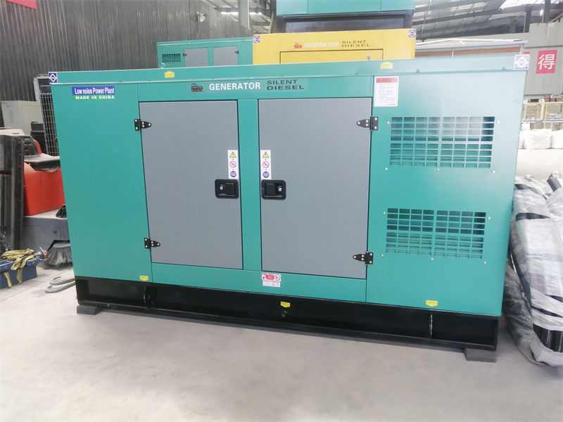 云南發(fā)電機組廠家:靜音柴油發(fā)電機組對分貝的要求